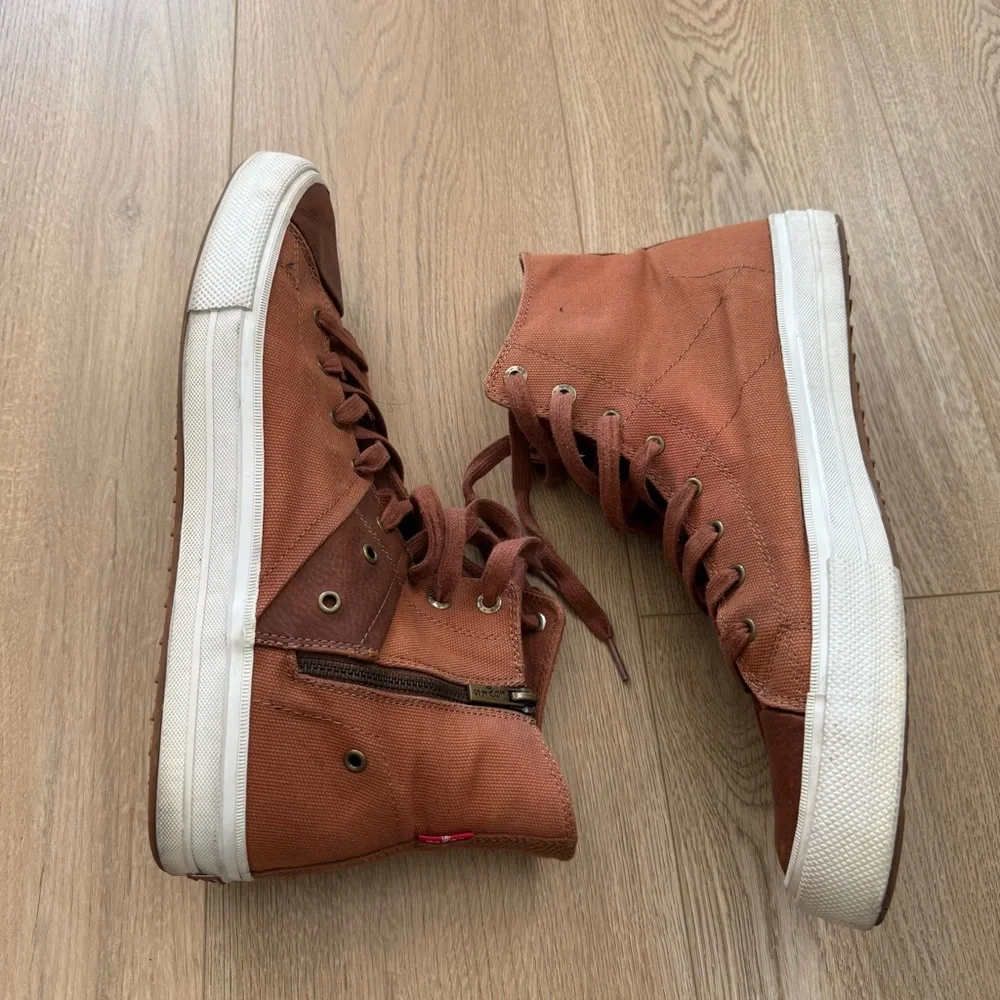 Levis levi high